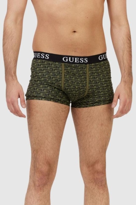 GUESS Pantaloni scurți...