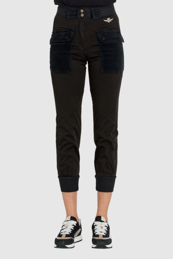 AERONAUTICA MILITARE Pantaloni cargo negri pentru femei cu cordon în talie