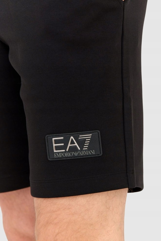 EA7 Men's short black shorts with patch