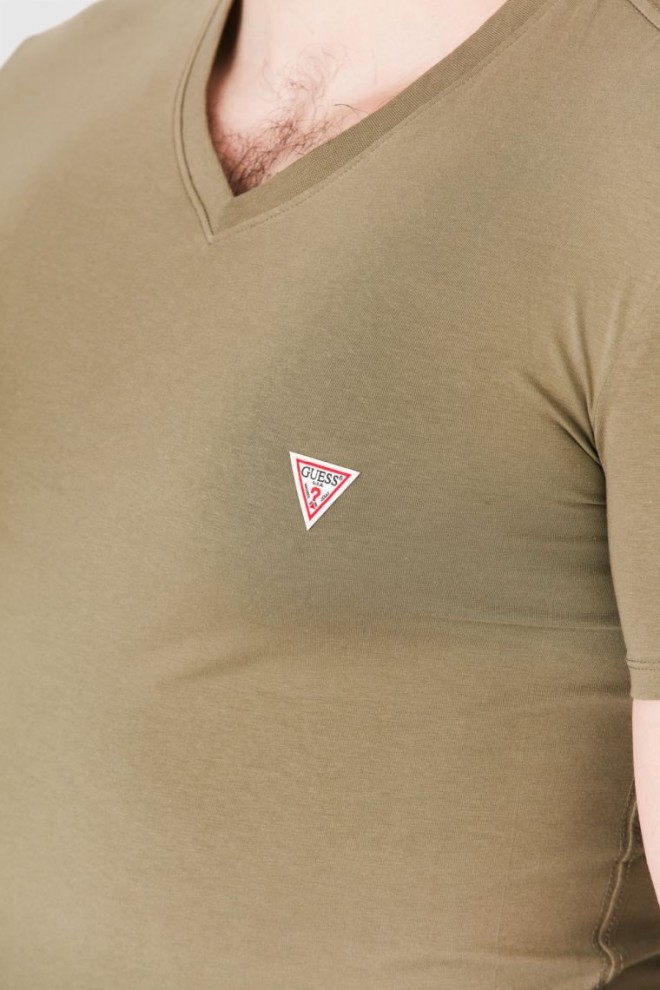 Tricou bărbătesc GUESS Khaki cu decolteu în V și elastan