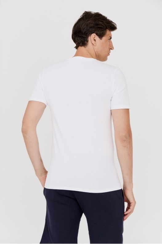 GUESS men's T-shirt white...