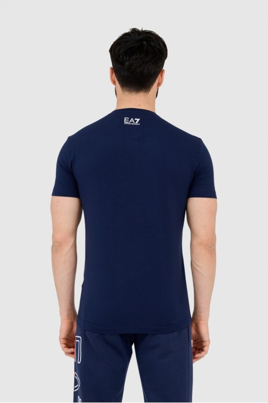 EA7 Men's navy blue T-shirt...