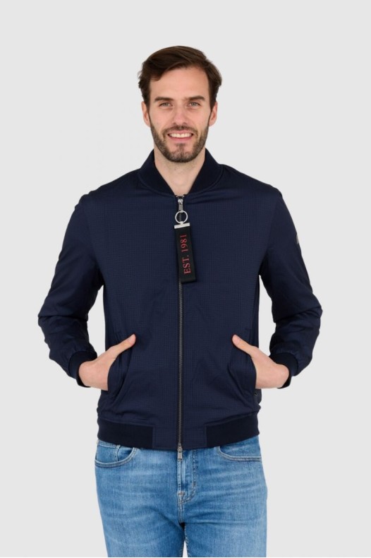 GUESS Jachetă windbreaker...