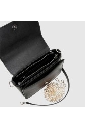 VALENTINO Połyskująca czarna torebka z ozdobnym V divina sa satchel