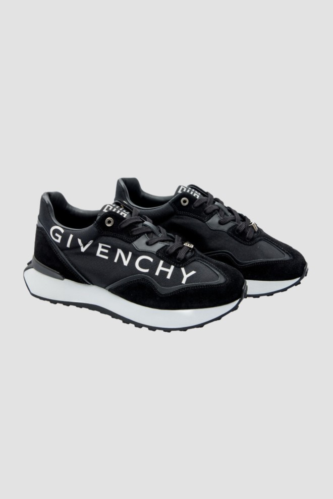 GIVENCHY Black GIV RUNNER LIGHT sneakers