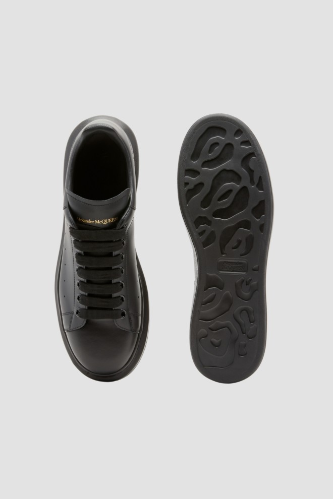 ALEXANDER MCQUEEN Black sneakers OVERSIZEDALEXANDER MCQUEEN Czarne sneakersy OVERSIZED