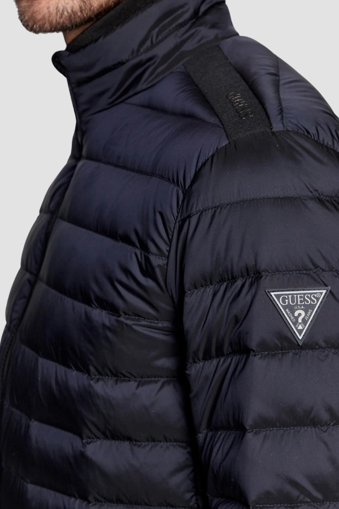 Jachetă GUESS Light Packable Realdown JKT albastru marin pentru bărbați