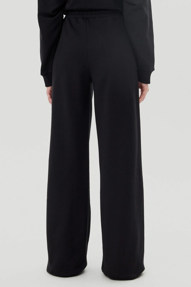 Pantaloni de trening pentru femei GUESS Black Primula