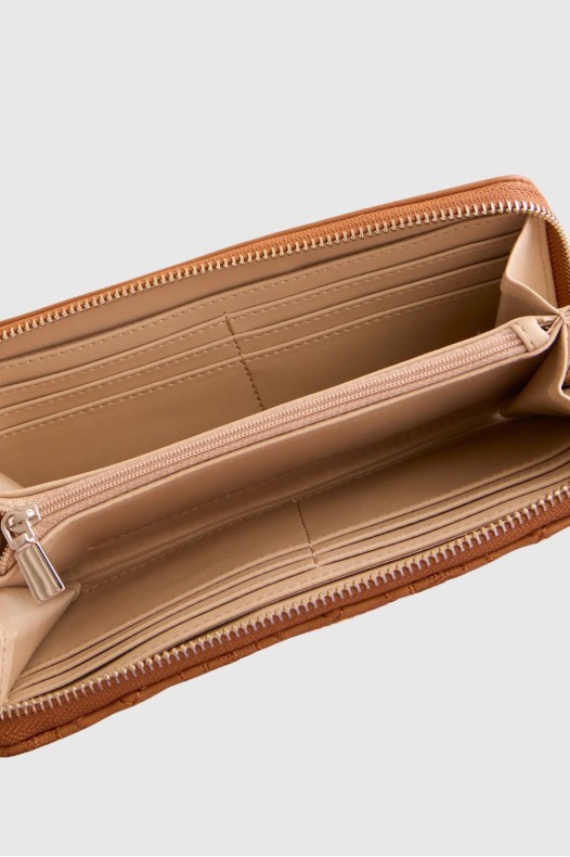 GUESS Brown Adelasia...