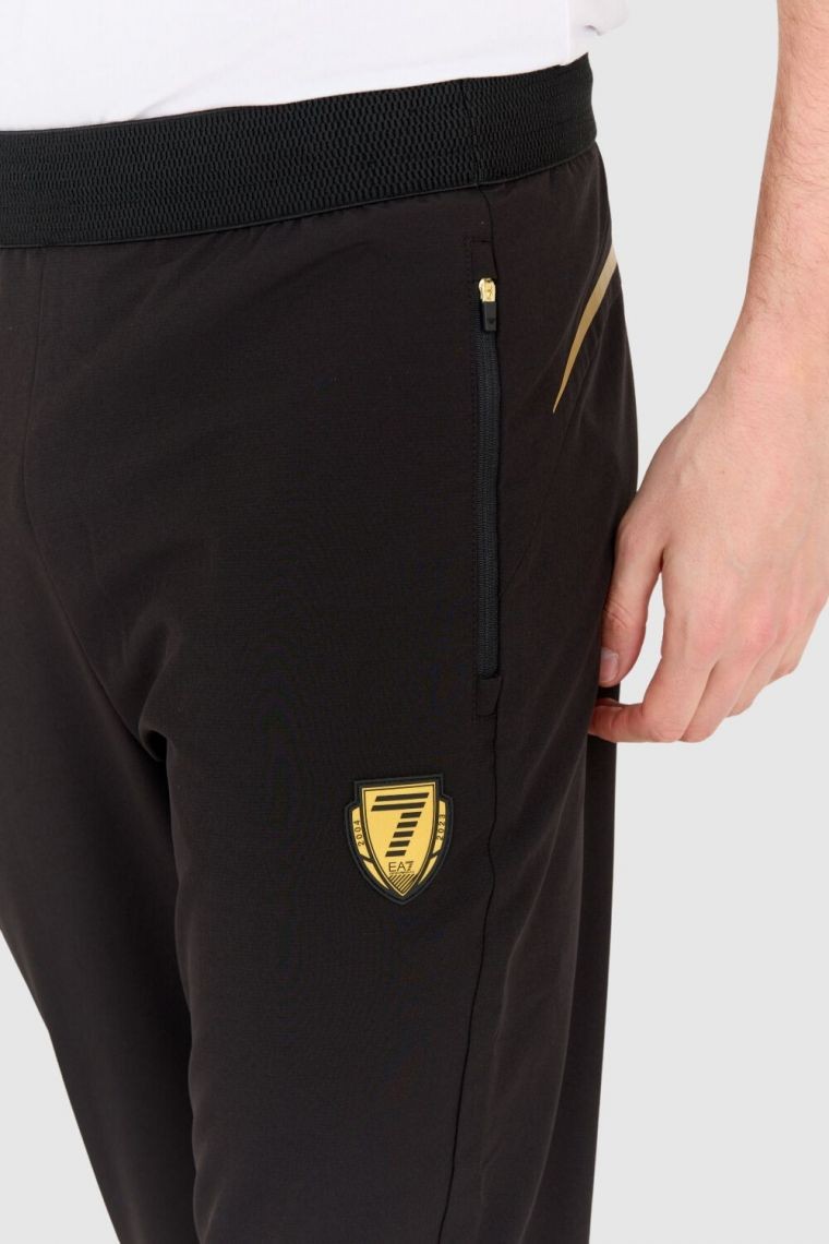 EA7 Czarny męski dres