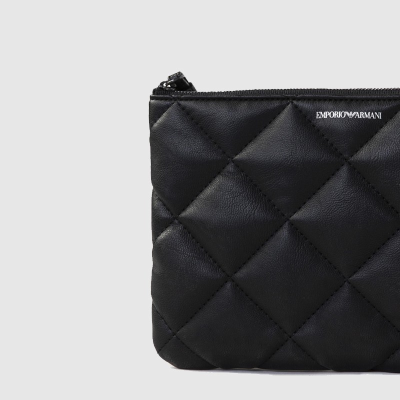 EMPORIO ARMANI Black quilted women's sachet