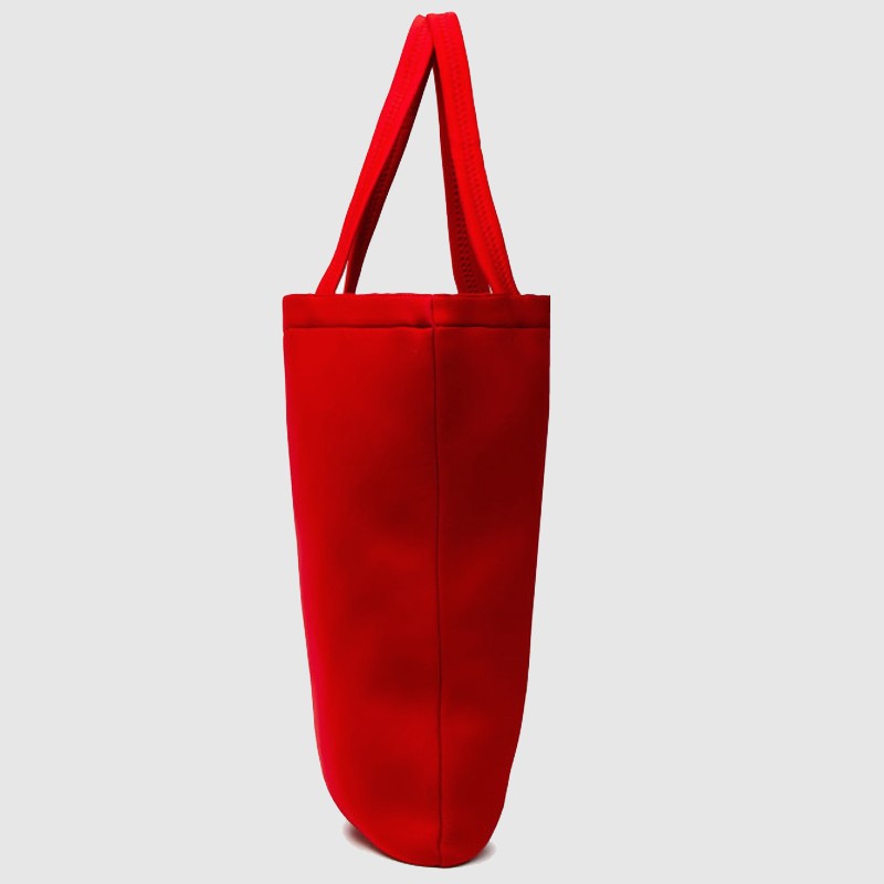 GUESS Czerwona torba plażowa z trójkątnym logo