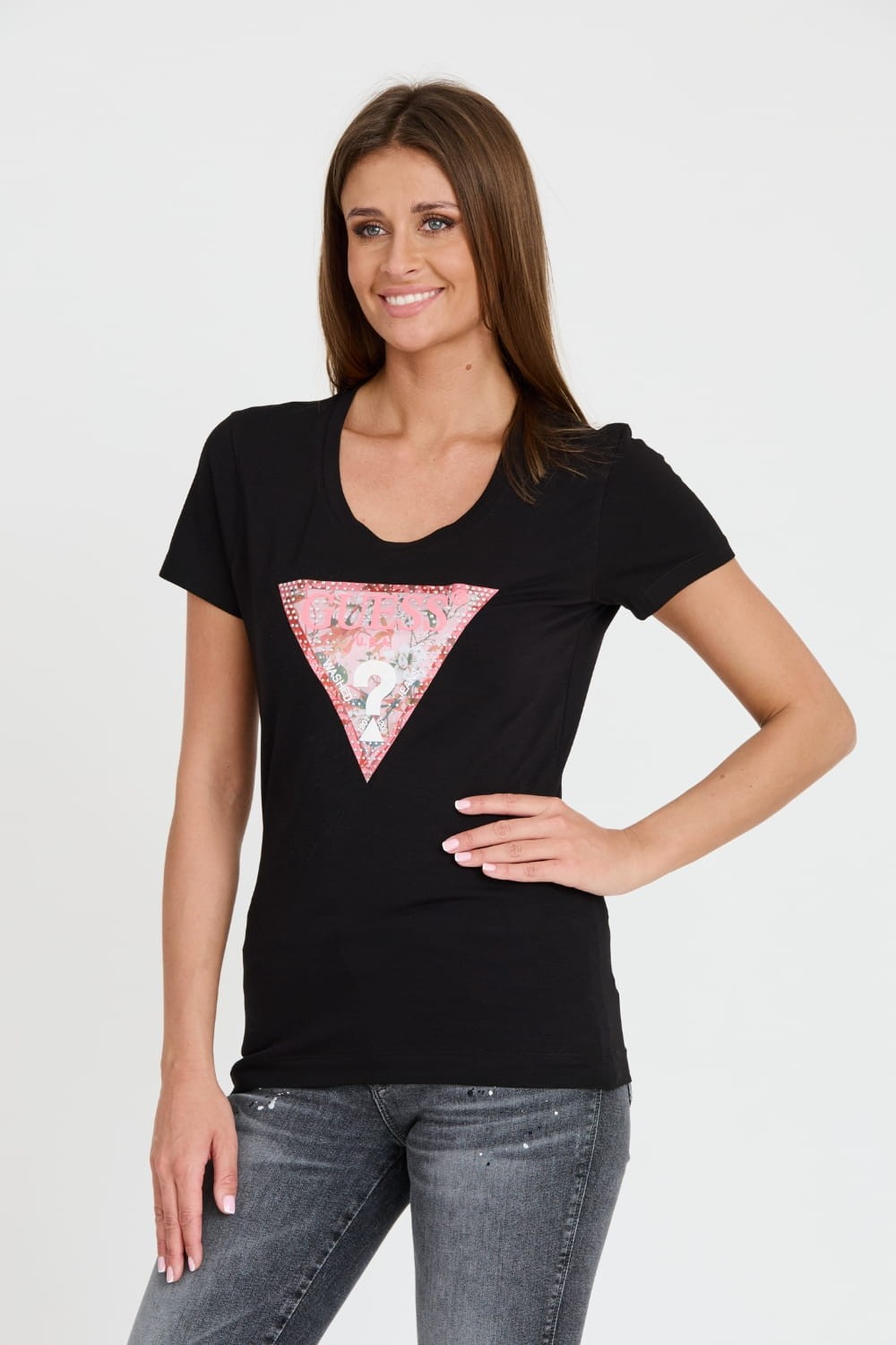 GUESS Czarny t-shirt Satin Triangle Tee