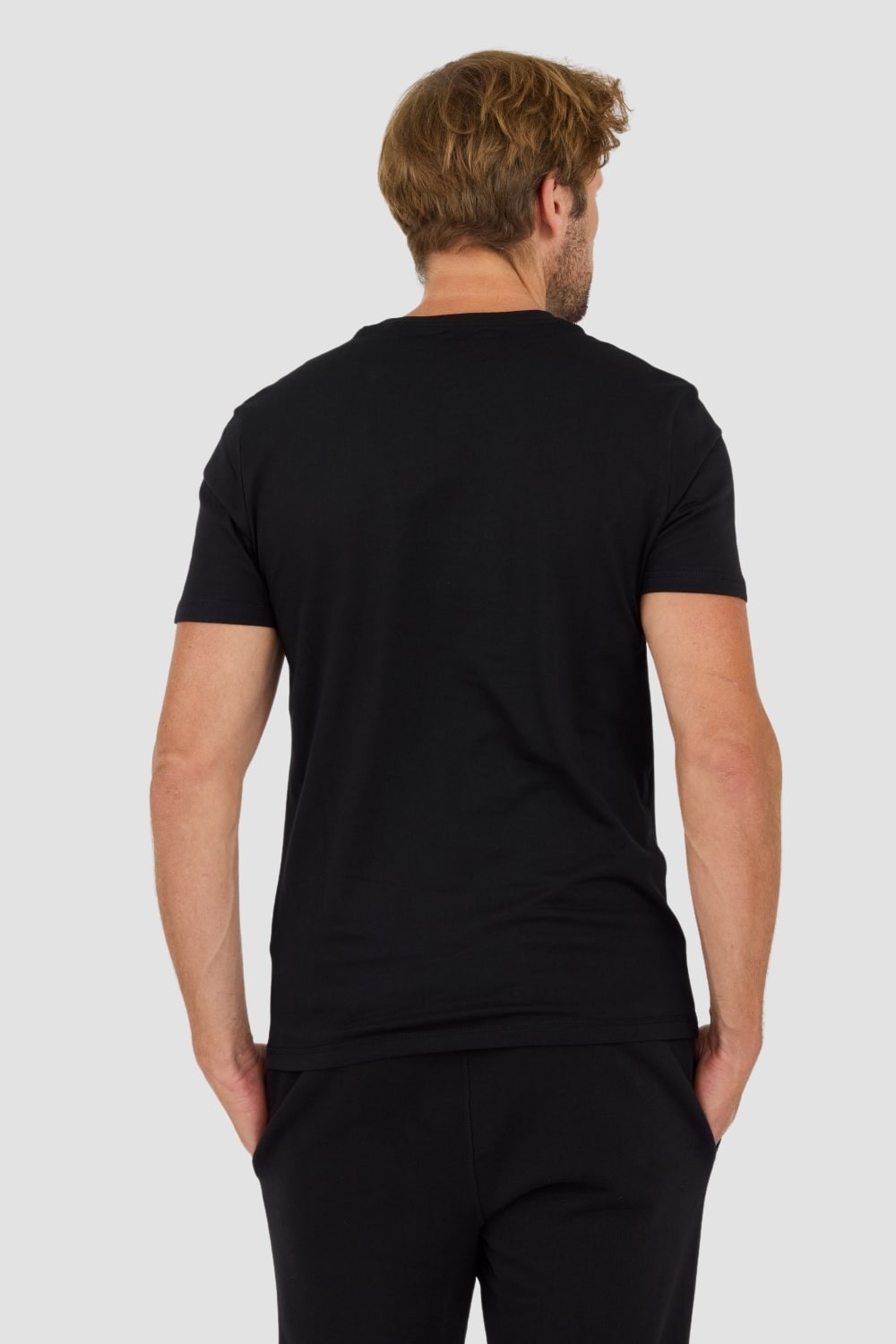 GUESS Czarny t-shirt z haftowanym logo