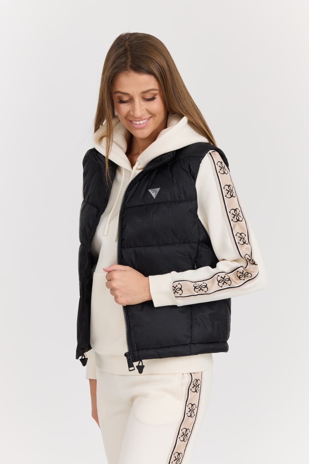 GUESS Czarny damski bezrękawnik New 4g Logo Padded Vest