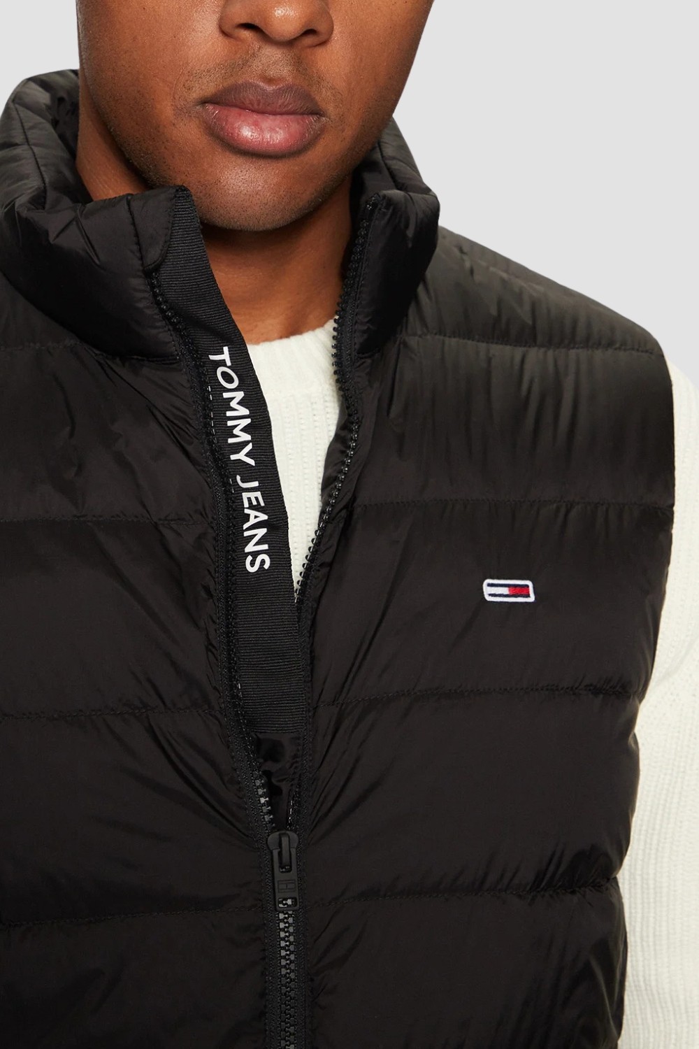 TOMMY JEANS Czarny męski bezrękawnik