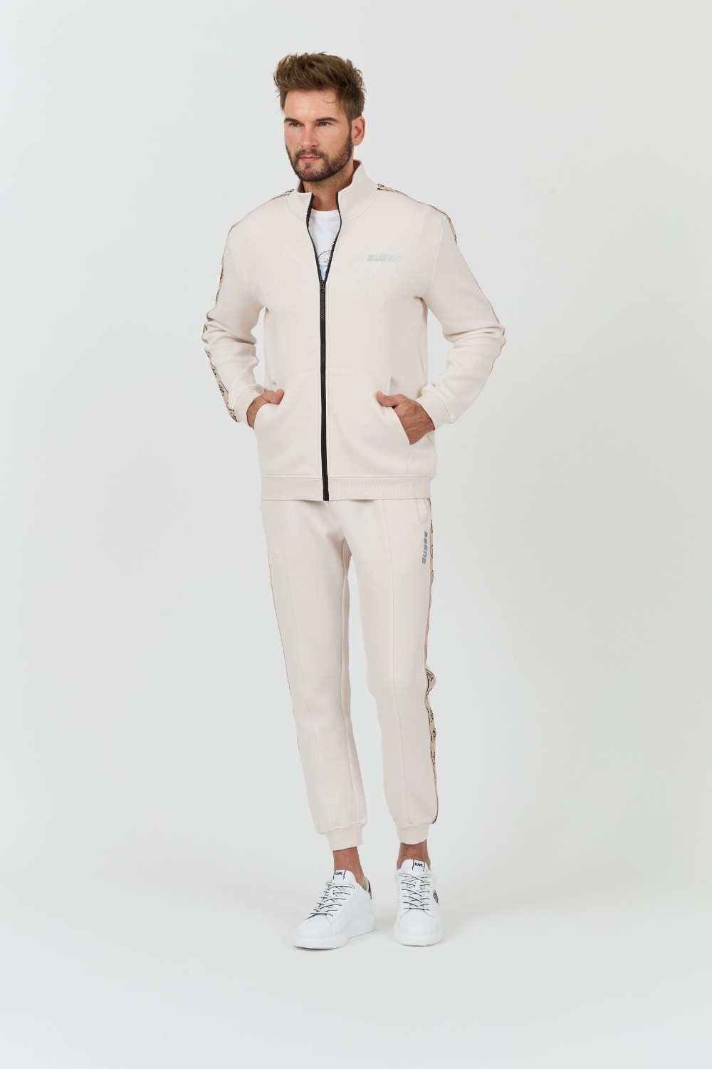 GUESS Beżowe męskie spodnie Mickey Cuff Pant