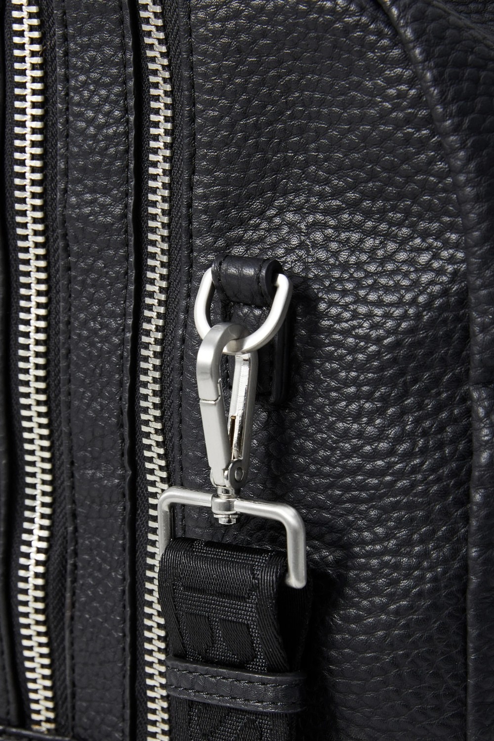 GUESS Czarna męska podróżna torba Torino Duffle