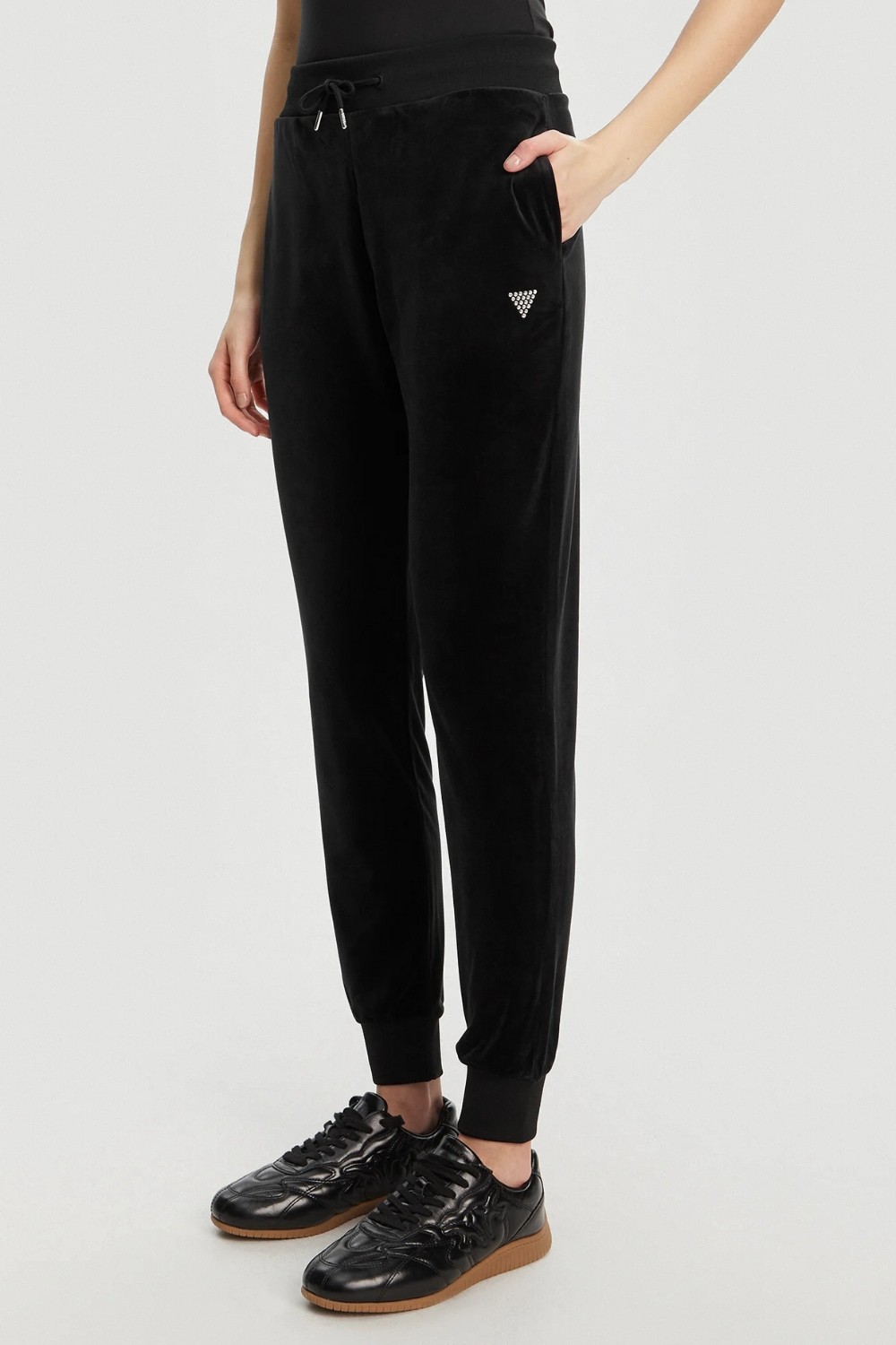 Жіночі спортивні штани GUESS чорні від кутюр