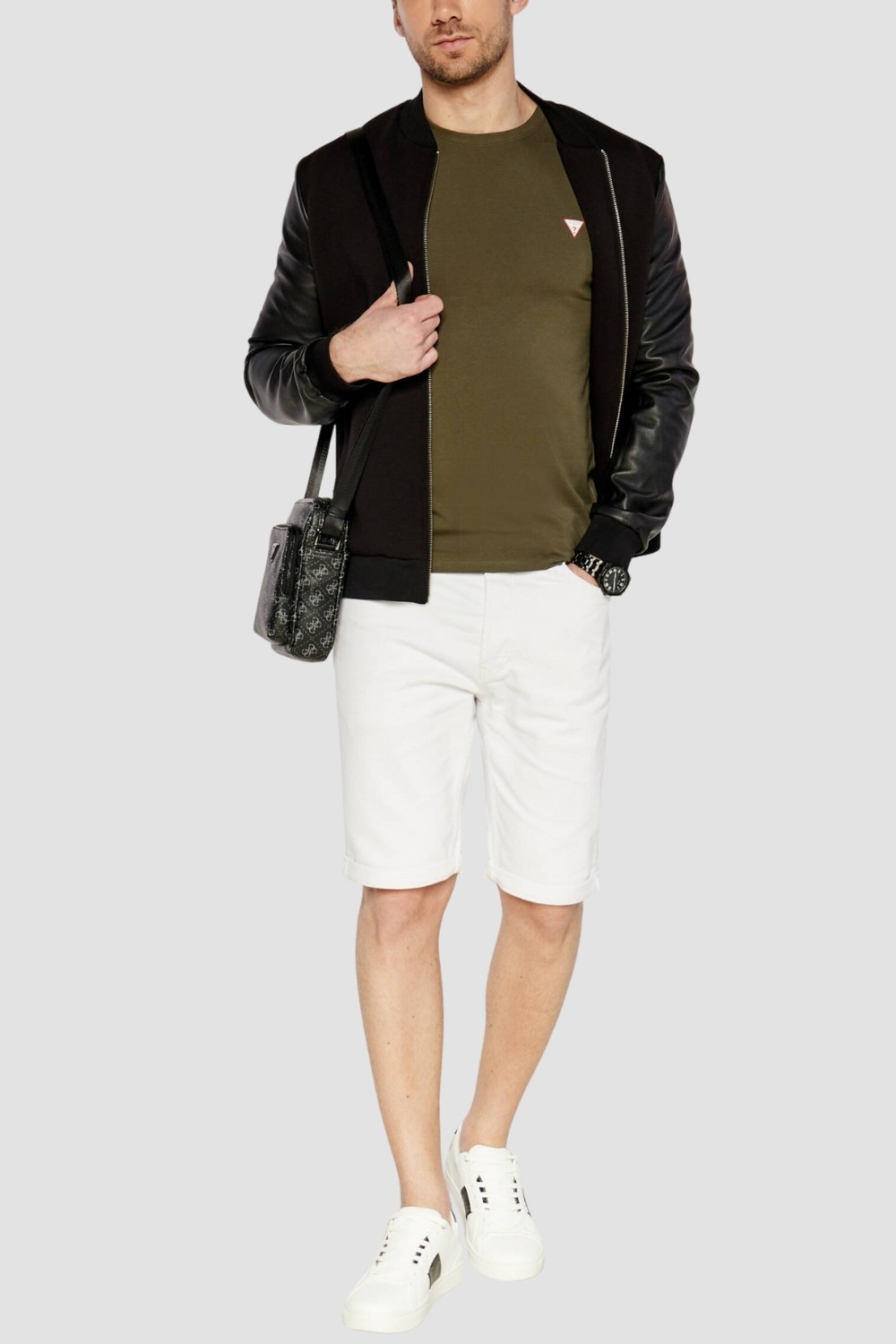 GUESS Zielony męski t-shirt z okrągłym dekoltem