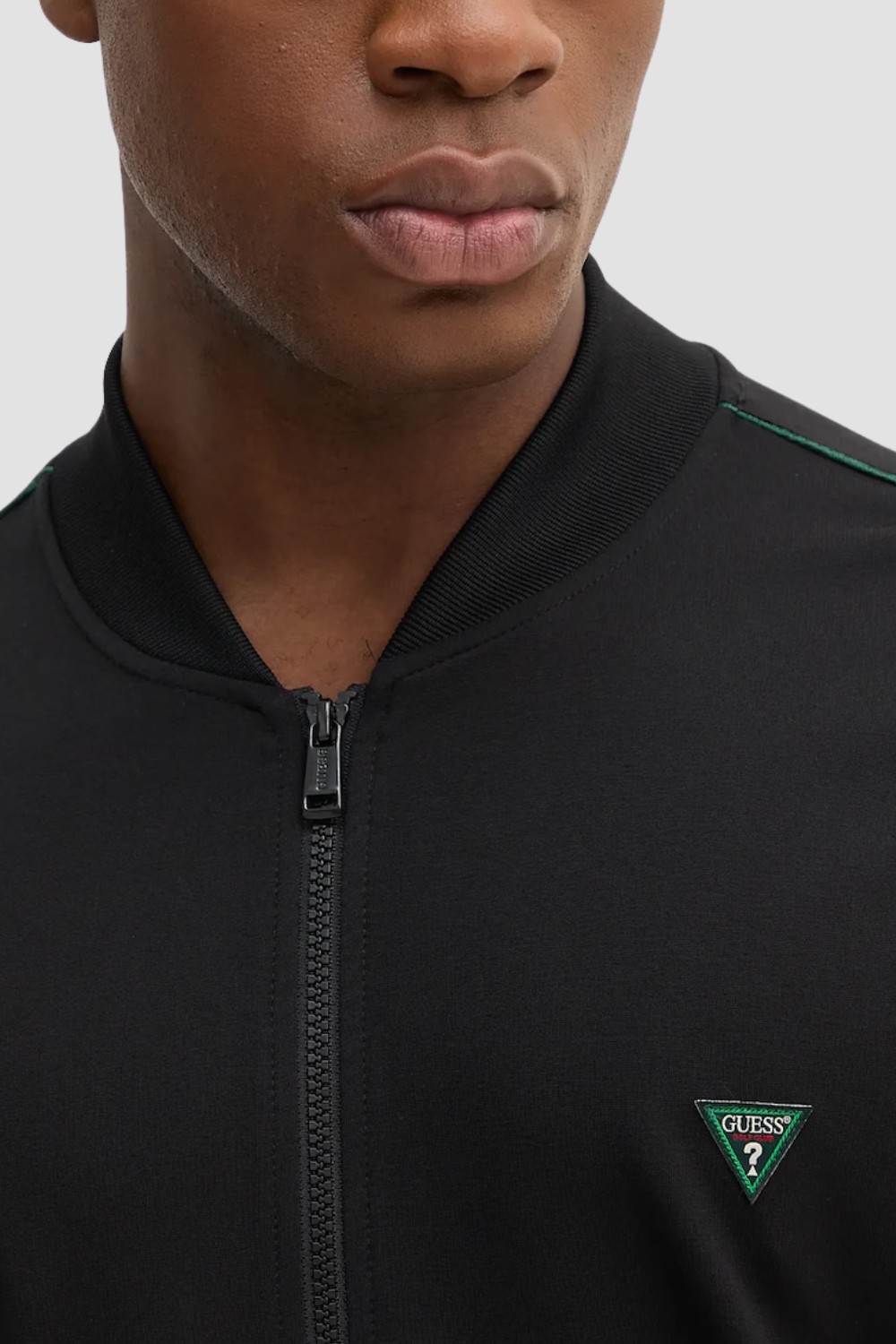 GUESS Czarna bluza męska rozpinana Truck Interlock